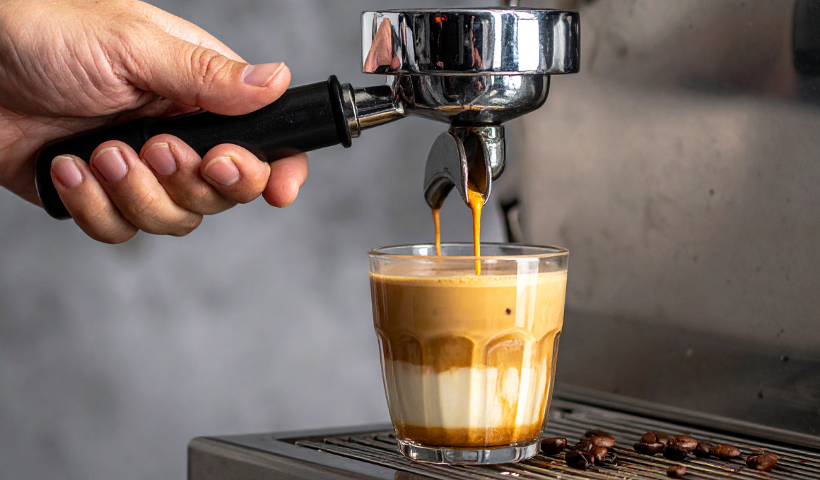 Kaffemaschine, Kaffeetasse