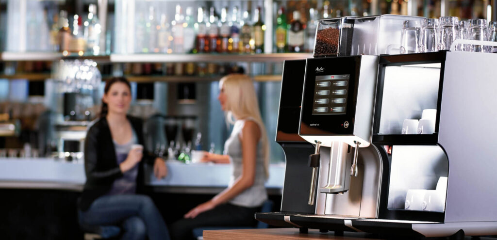 Melitta Cafina XT6 Kaffeevollautomat an der Bar